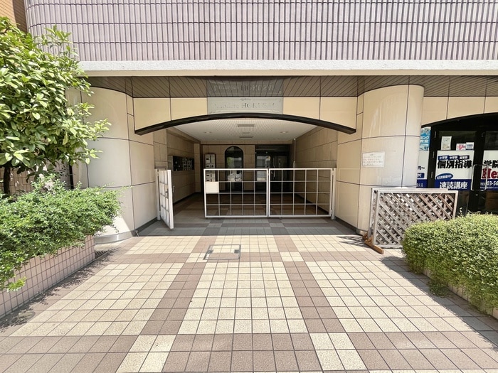 エントランス部分 ルミエ－ル北斎