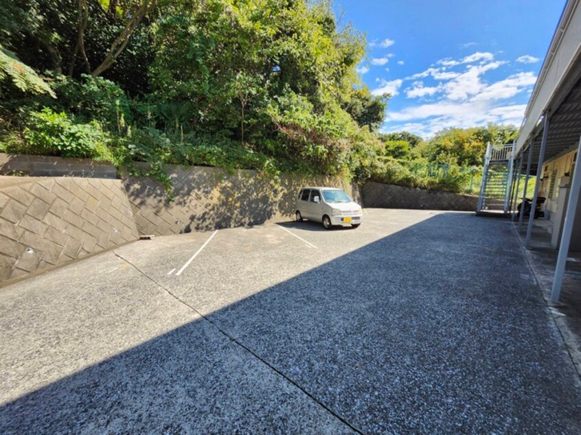 駐車場 ヒルタハイツ１