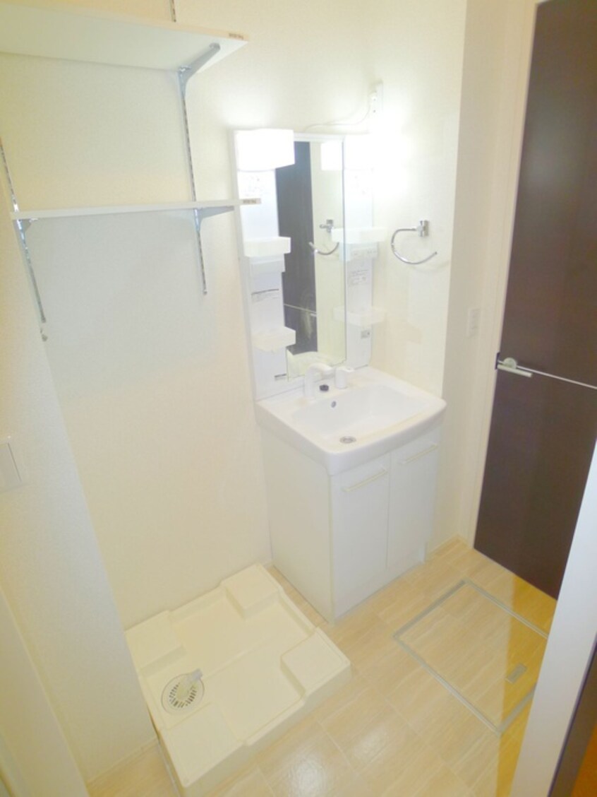 洗濯機置場 レガロ南水元