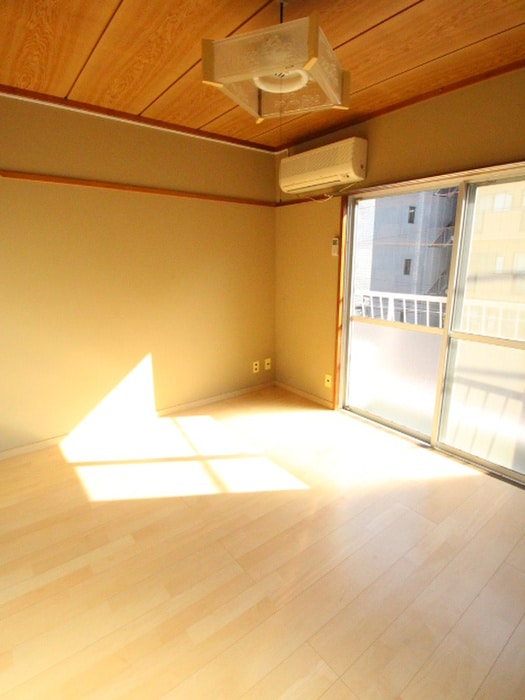 居室 金龍堂ビル
