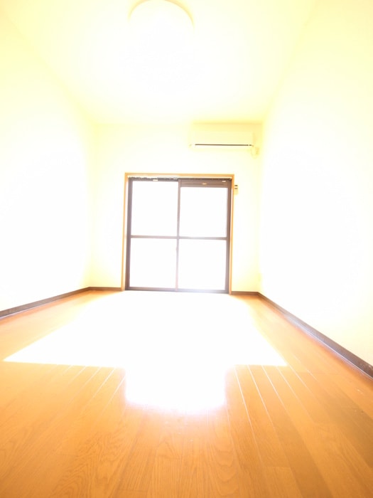 居室 ルシアン多摩