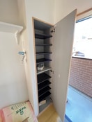 靴箱 CloudNine中山