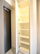 靴箱 ﾊｰﾓﾆｰﾚｼﾞﾃﾞﾝｽﾊﾟﾚｽﾌﾛﾝﾄ