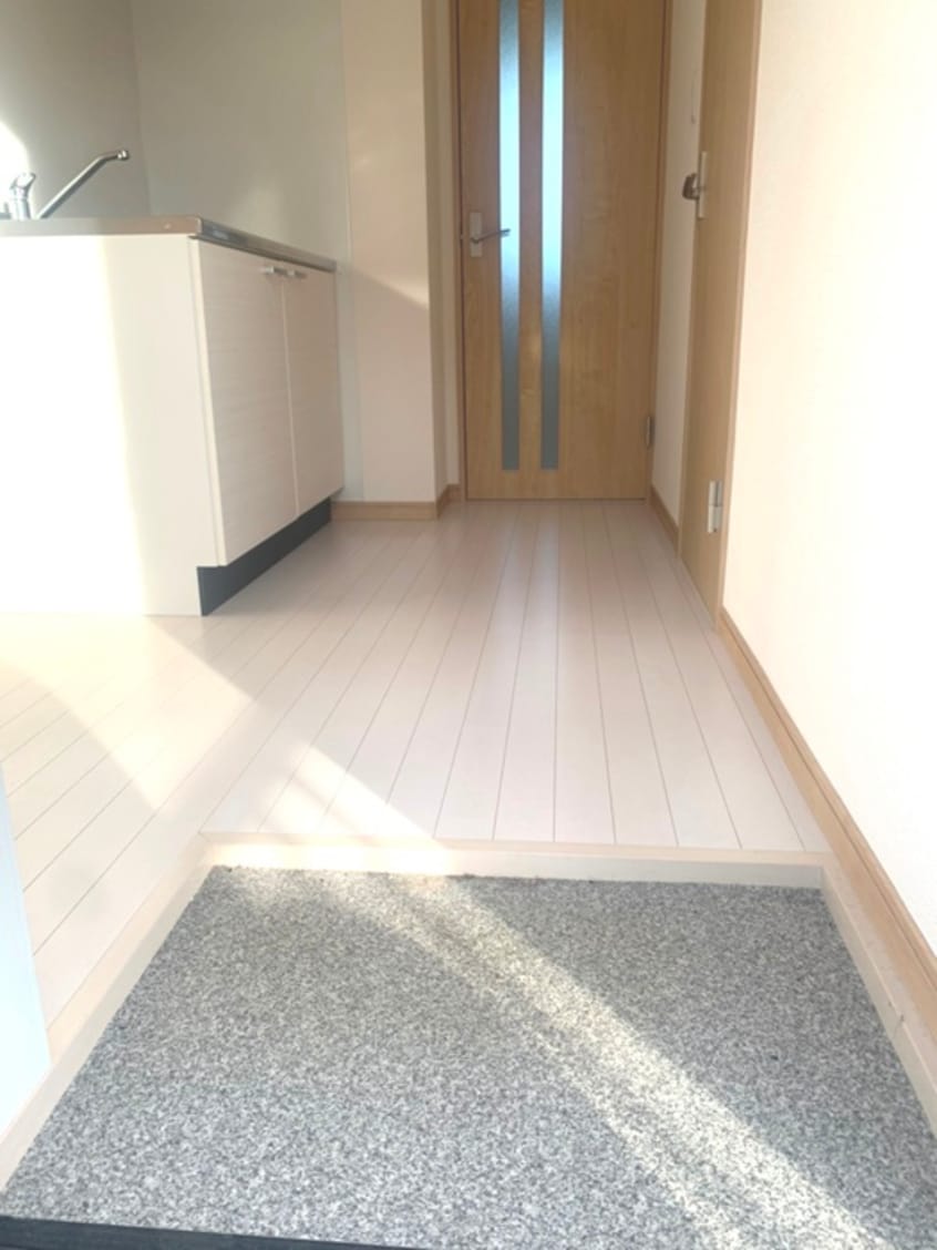 玄関 コーラルリーフ杉田