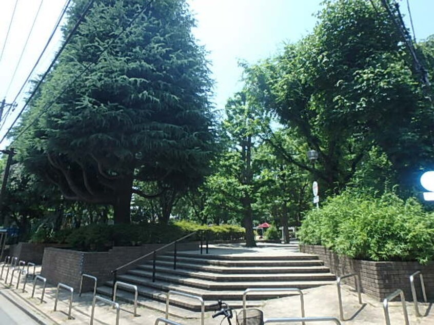 白銀公園(公園)まで694m オーキッドレジデンス神楽坂