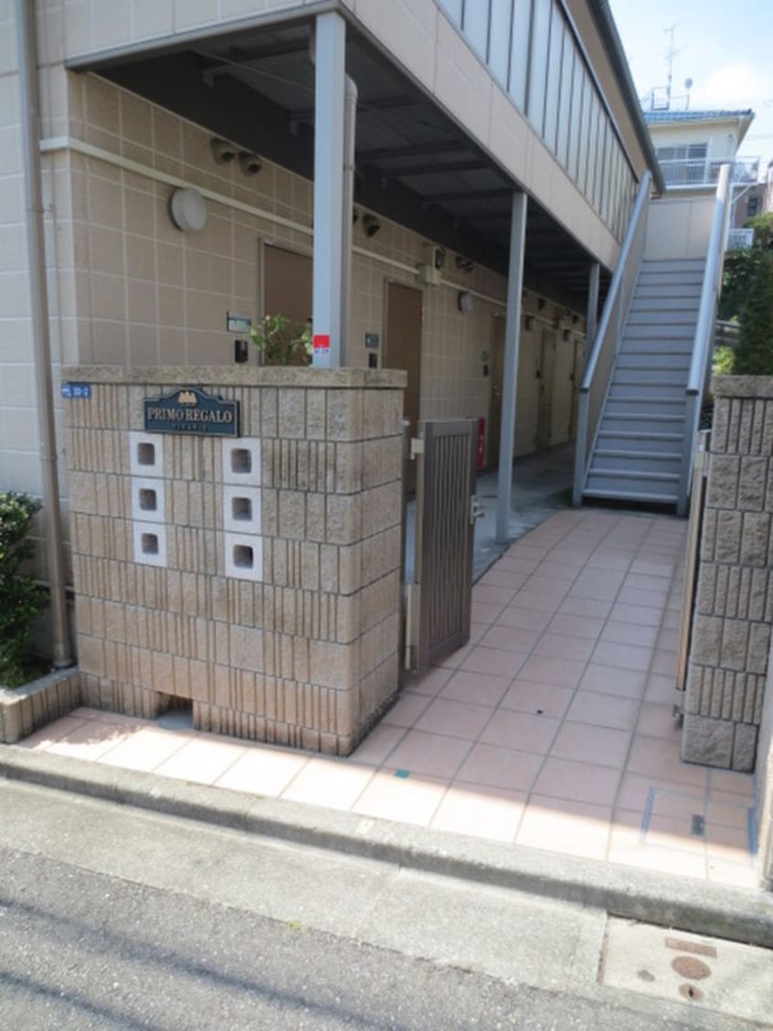 エントランス部分 プリモレガ－ロ