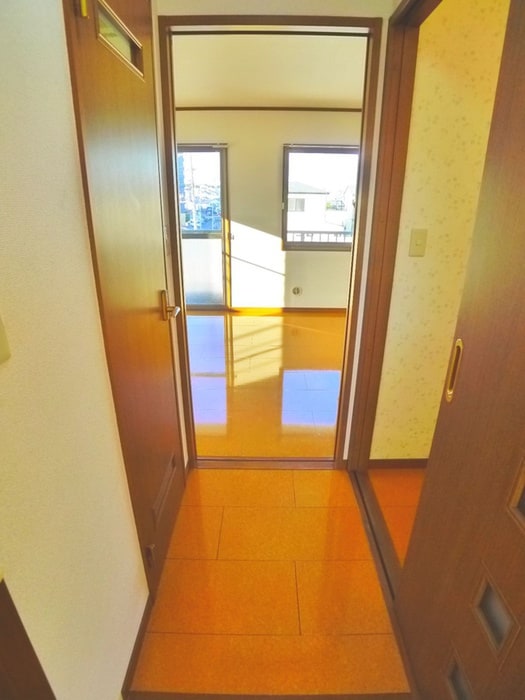 玄関 コ－ポラス小山