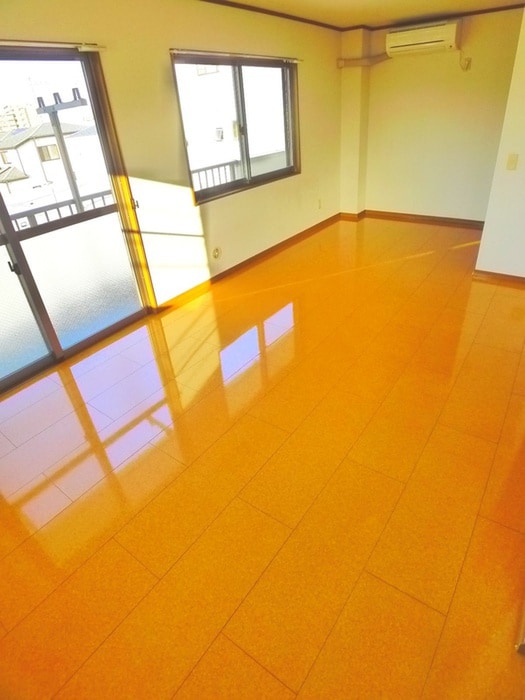 居室 コ－ポラス小山