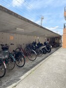 駐輪場 ﾗｲｵﾝｽﾞﾏﾝｼｮﾝ多摩永山（402）