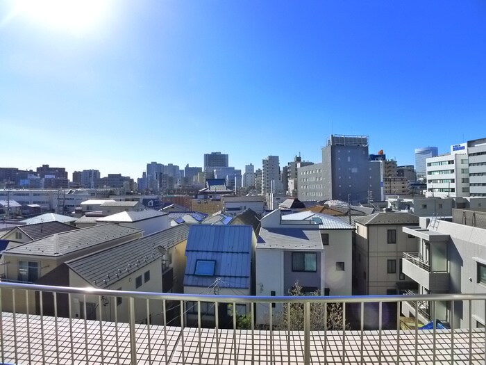 室内からの展望 ガルボ・大宮・宮町