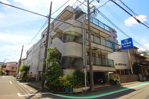 メゾンアリアス