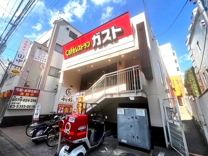 ガスト 明大前北口店(その他飲食（ファミレスなど）)まで909m シャノア－ル明大前
