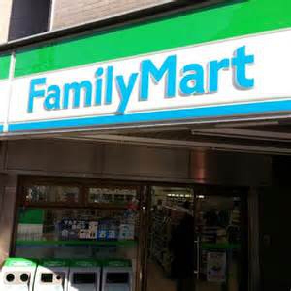 ファミリーマート横浜浜松町店(コンビニ)まで183m La Luce西横浜