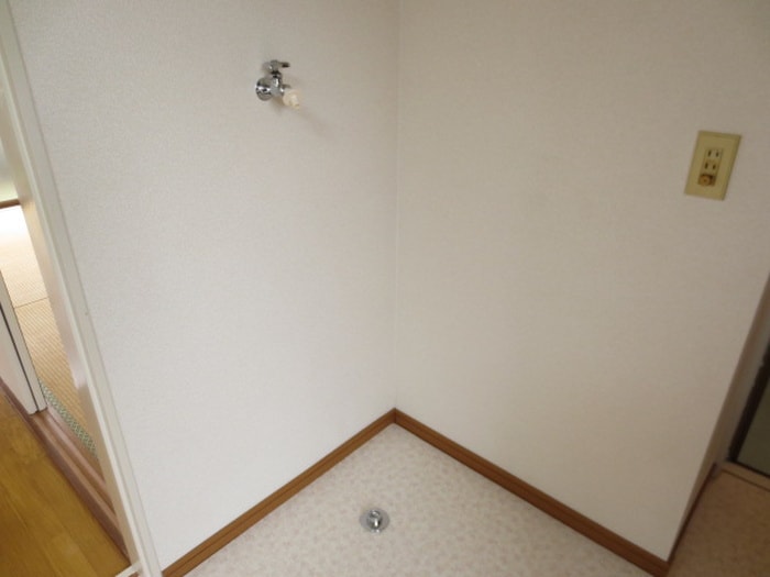 洗濯機置場 ロスピック森戸