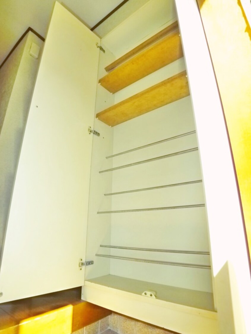 靴箱 五香メゾネット