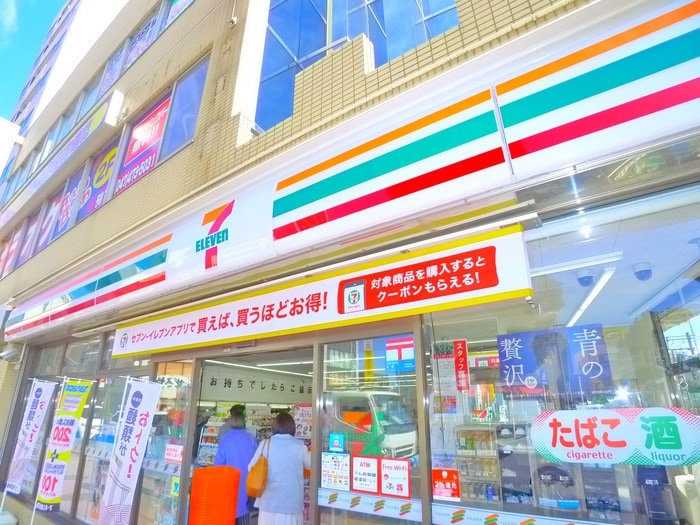 セブンイレブン(コンビニ)まで550m トレボーンミモミⅡ