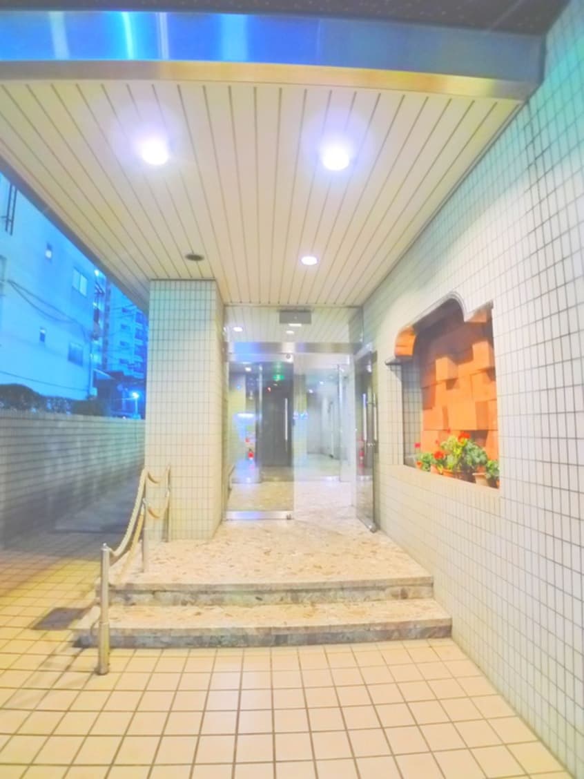 エントランス部分 エリ－ト・イン柏