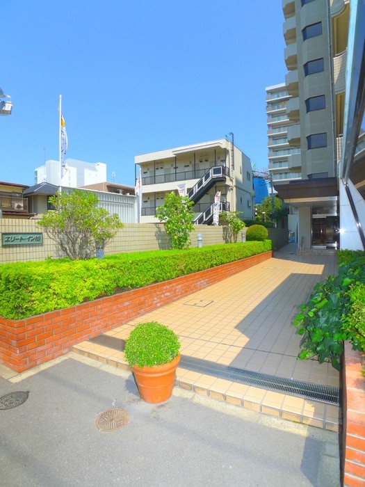 エントランス部分 エリ－ト・イン柏