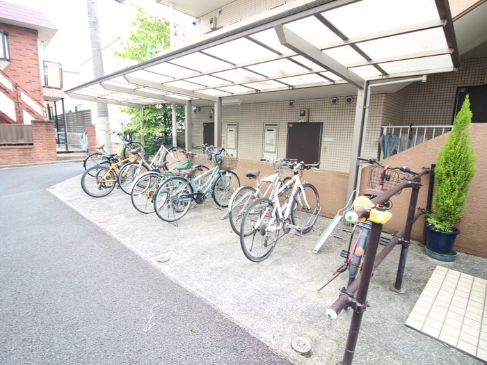 駐輪場 光生ハイツ