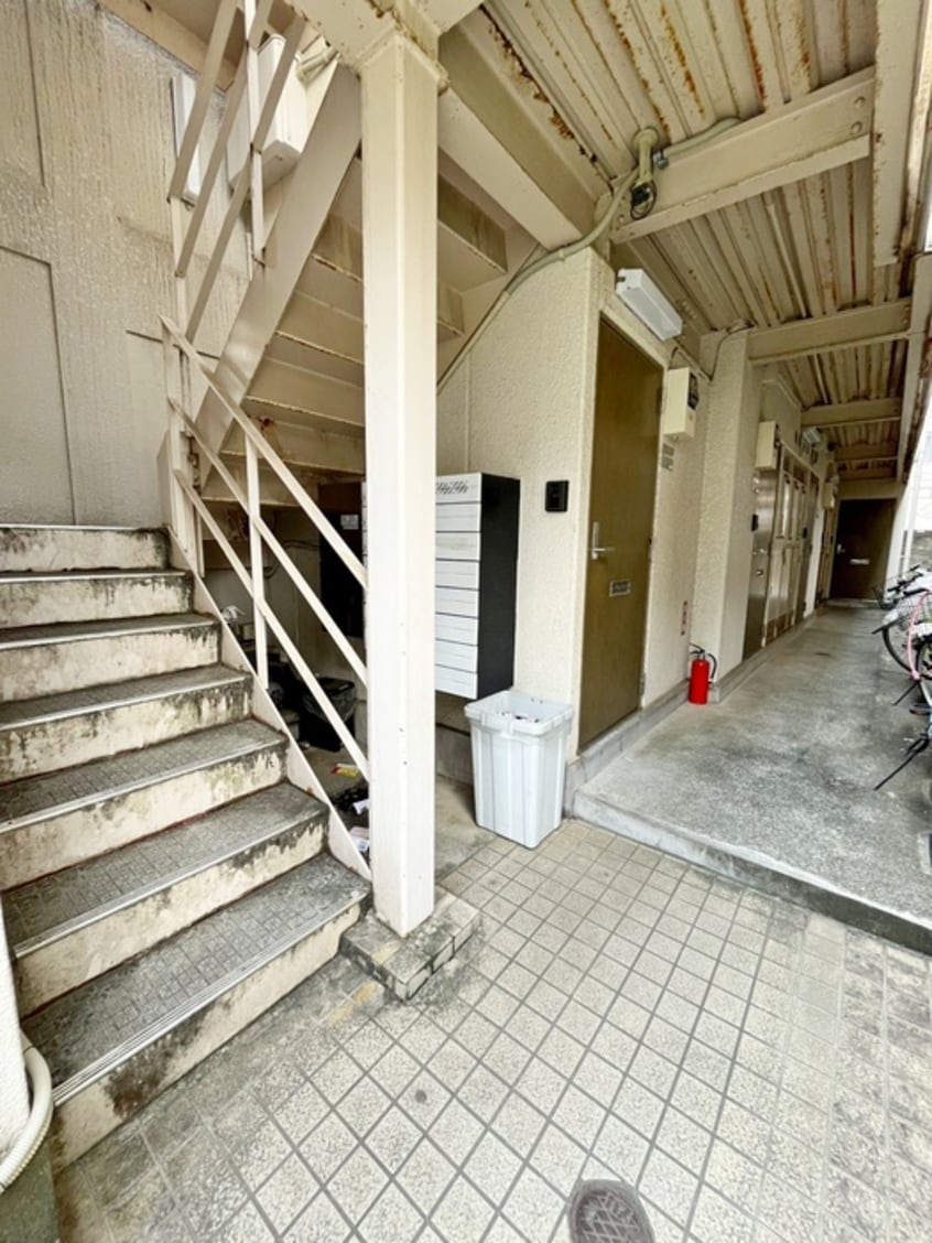 エントランス部分 メゾン荻窪