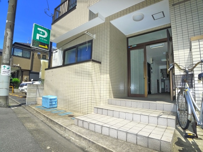 エントランス部分 サンハイツ上岡