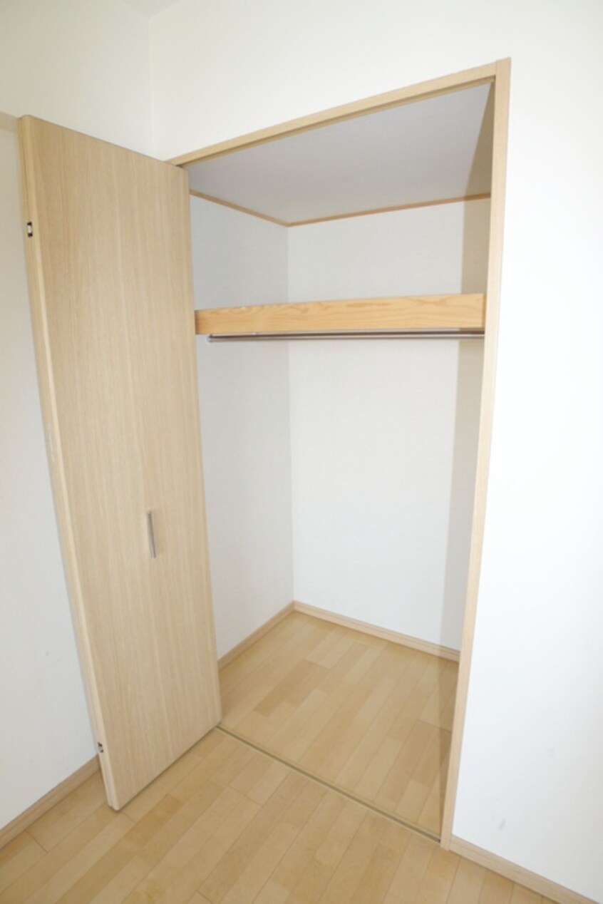 収納 ｴｺﾛｼﾞ-千葉みなとﾚｼﾞﾃﾞﾝｽ