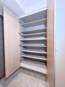 靴箱 ｴｺﾛｼﾞ-千葉みなとﾚｼﾞﾃﾞﾝｽ