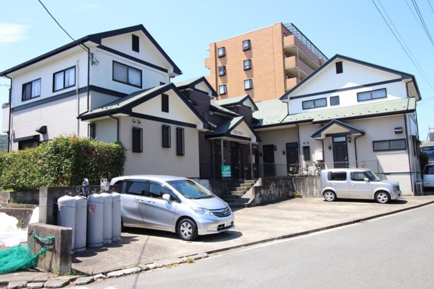 駐車場 テラス・アデリーナ