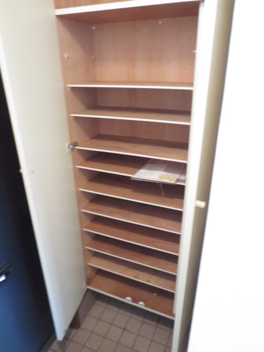 靴箱 テラス・アデリーナ