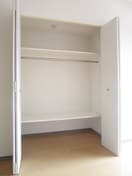 収納 ルマ・マニス