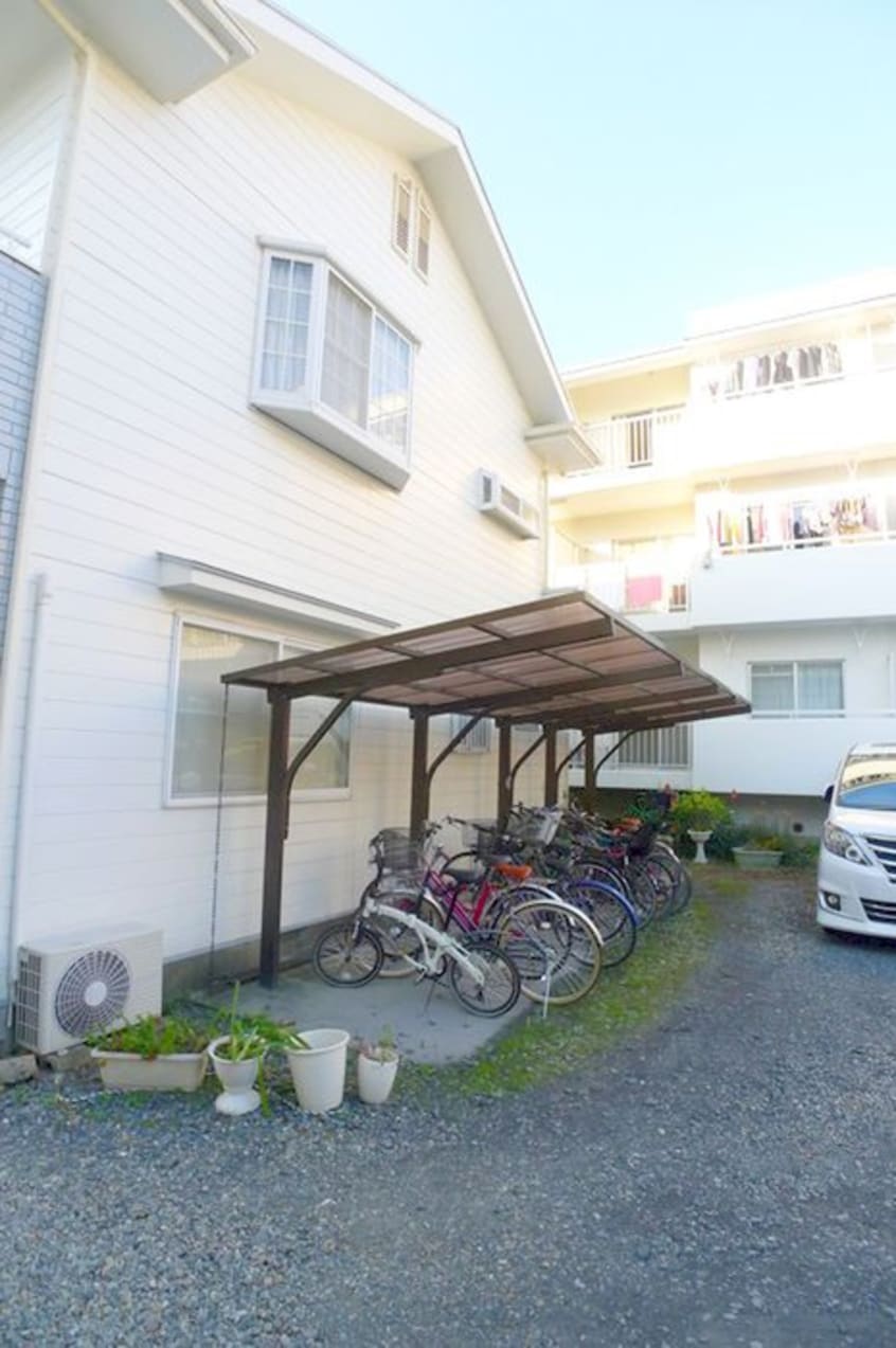 駐輪場 メゾン高砂