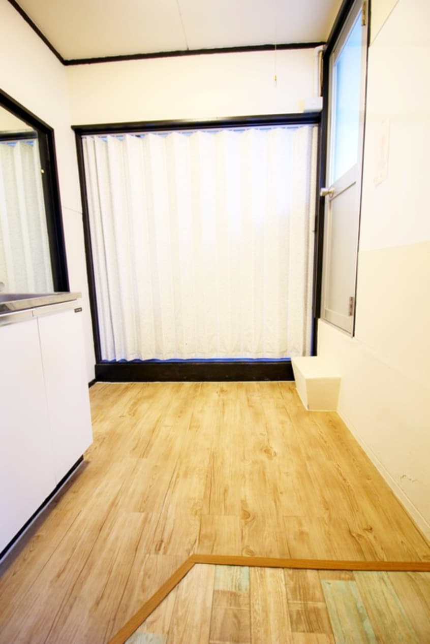 廊下 渡辺マンション