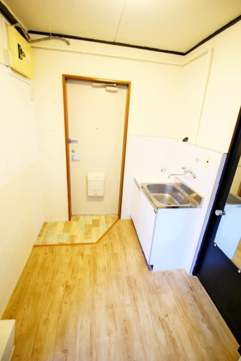 廊下 渡辺マンション