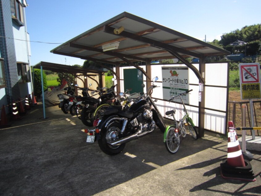 駐輪場 サンワ－ド小泉　ＮＯ１０