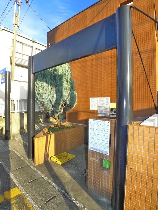 エントランス部分 ノーリーズン松戸