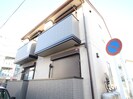 オーガスト螢の外観