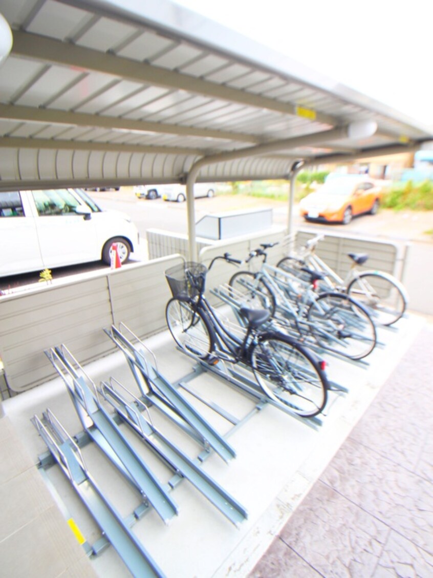 駐輪場 ヴィラージュ