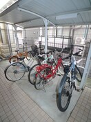 駐輪場 フォレスタ