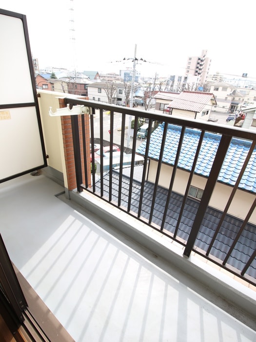 ベランダ・バルコニー メゾンゼルコーワ