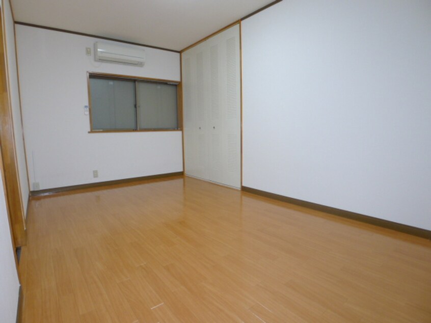 居室 ハイツ津布久