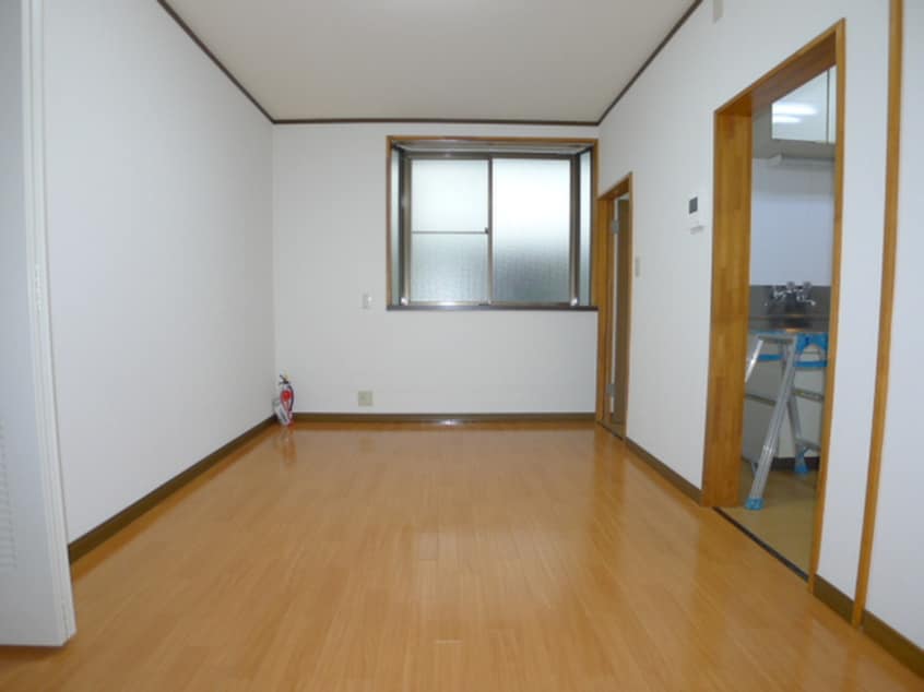 室内からの展望 ハイツ津布久