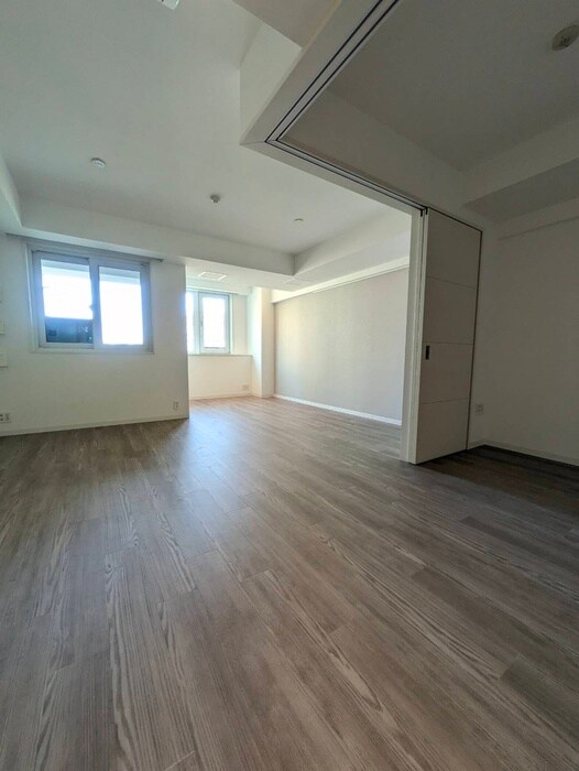 居室 コスモリード新宿余丁町