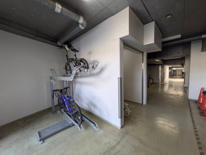 駐輪場 コスモリード新宿余丁町