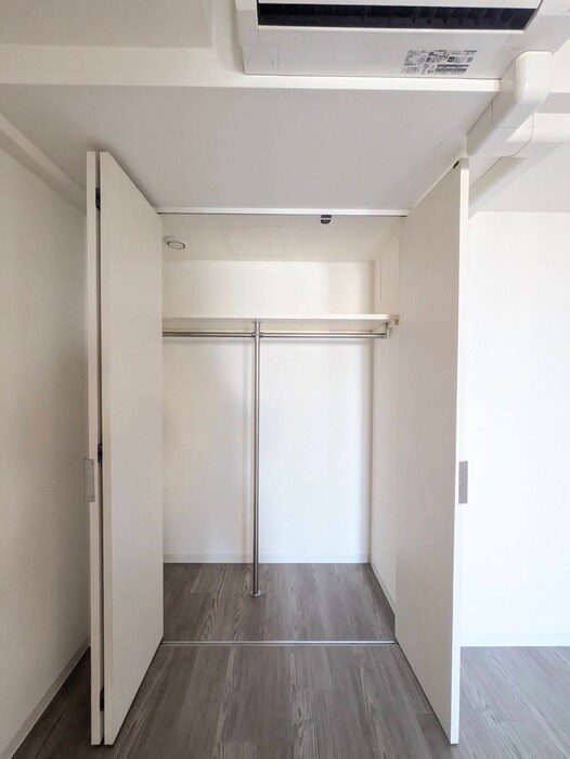 収納 コスモリード新宿余丁町