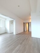 居室 コスモリード新宿余丁町