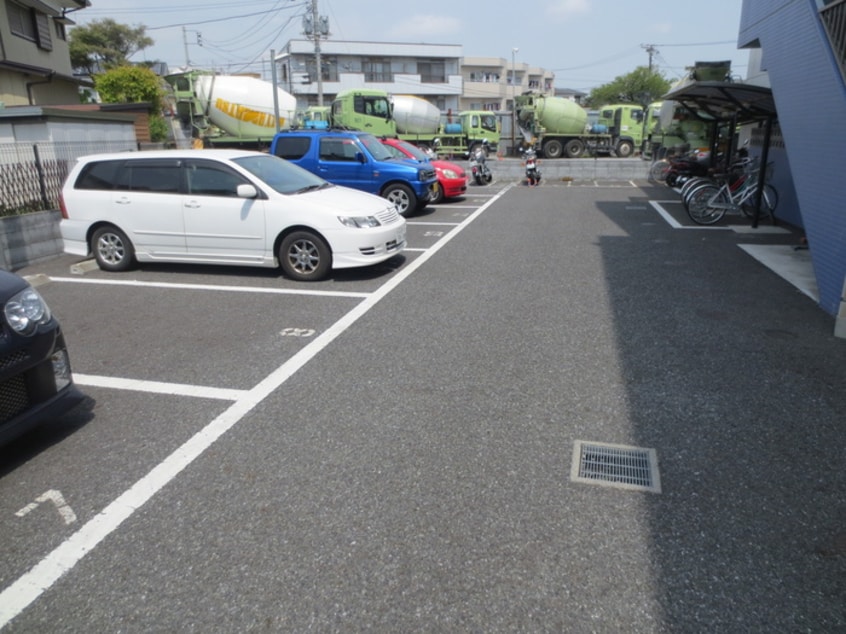 駐車場 リビオン