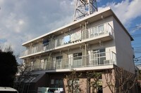 ガーデンハイツ飯山Ａ