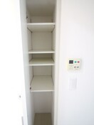収納 レジディア中野