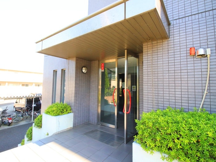 エントランス部分 ファミール江田