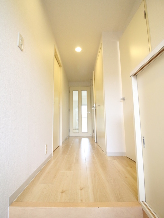 玄関 ファミール江田